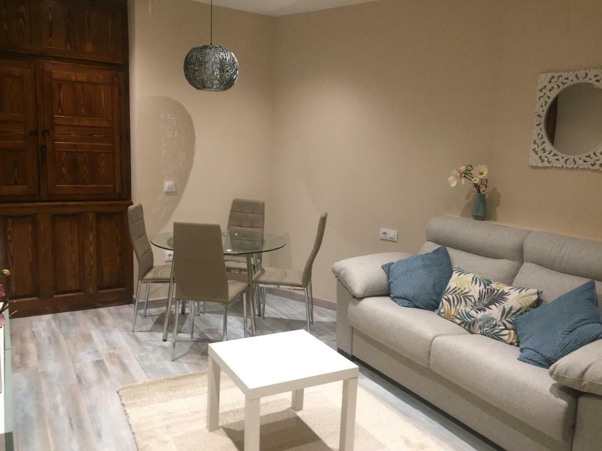 Apartamentos Turisticos Desiree Arévalo Esterno foto